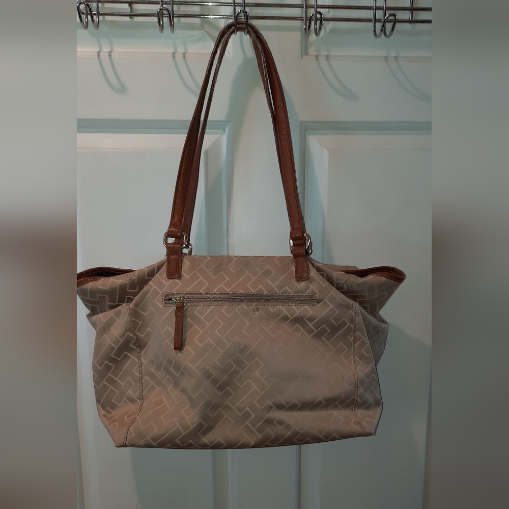 Tommy Hilfiger Tan Tote Bag - Picture 3 of 8